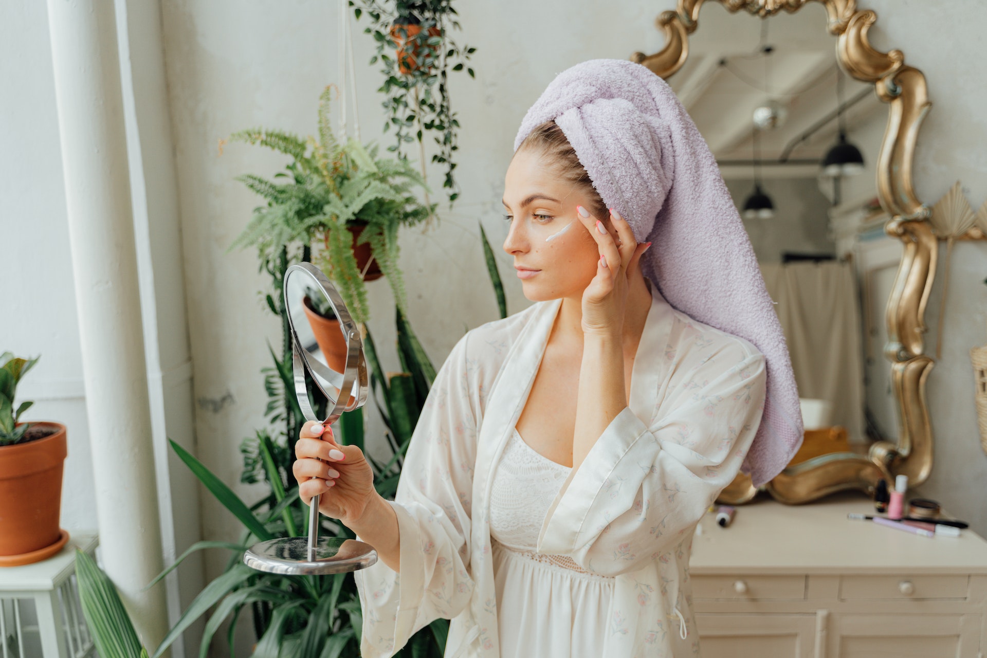 Beauty and the Home: How Our Environments Affect Our Appearance post thumbnail image